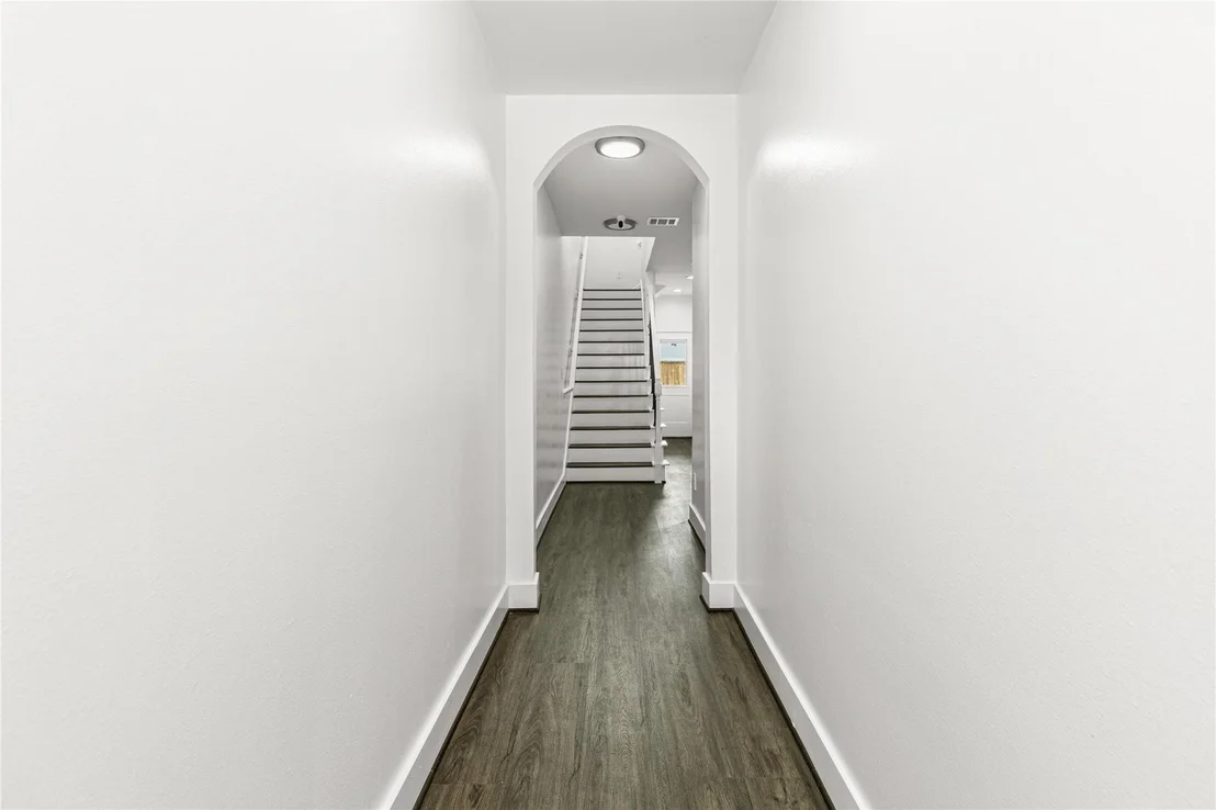 Photo of 2204 Hoskins Drive