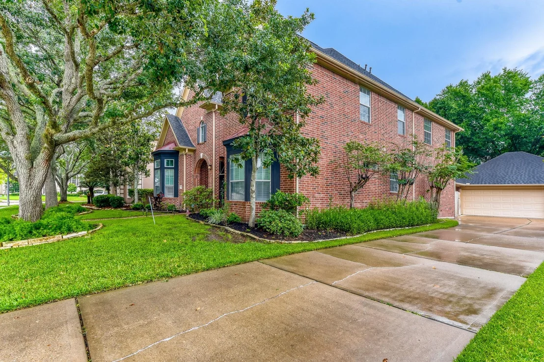 Photo of 2610 W Bainbridge Circle