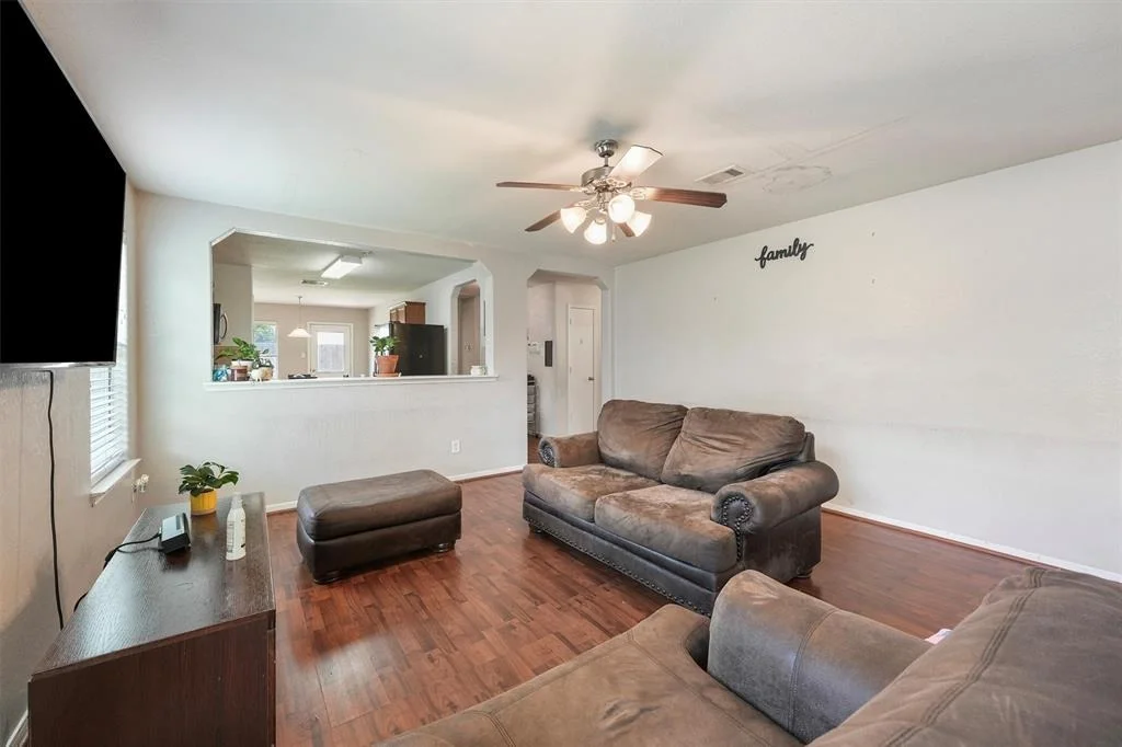 Photo of 2722 Roaring Oaks Lane