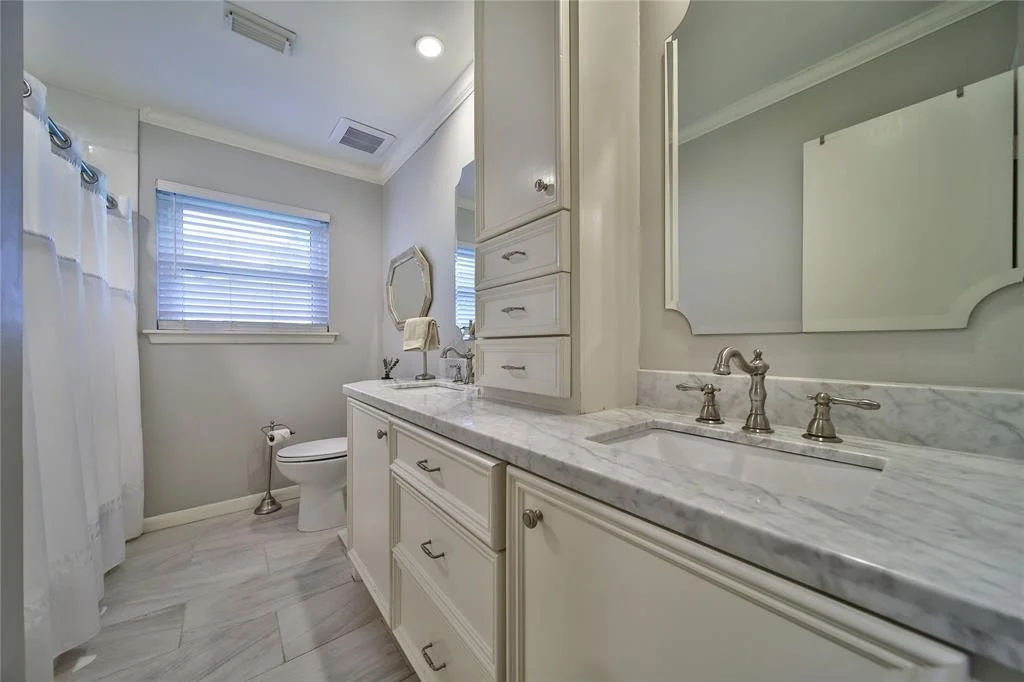 Photo of 1626 Springwood Drive