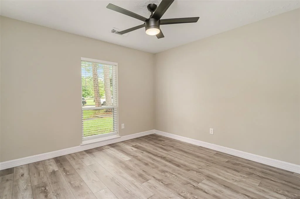 Photo of 16110 Reseda Circle