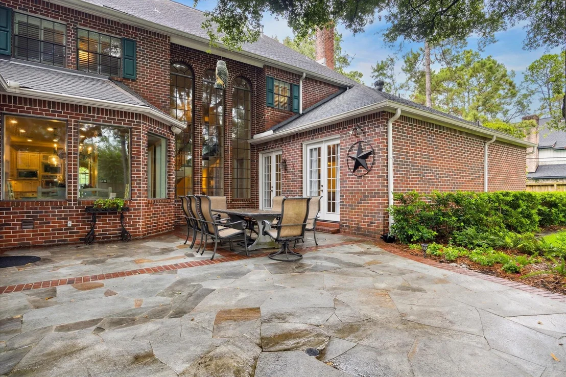 Photo of 345 Knipp Road