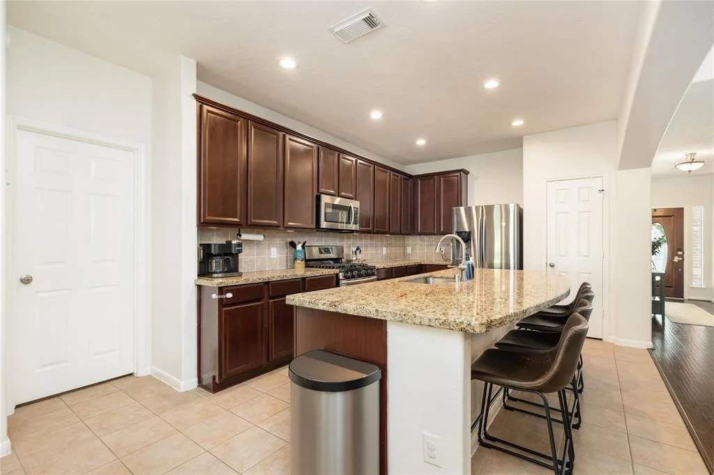 Photo of 21247 Albany Park Lane