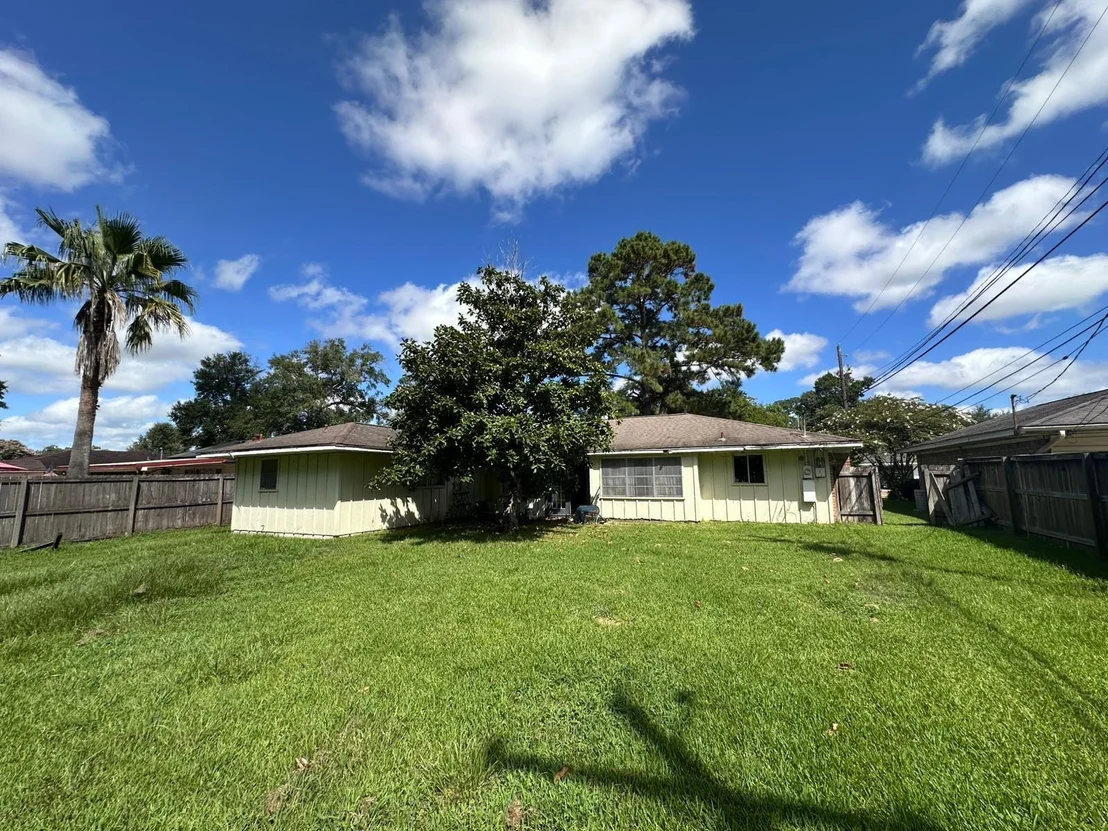 Photo of 6285 Daisy Drive