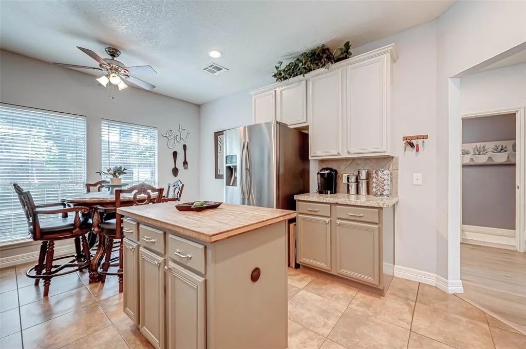 Photo of 14507 Huntmont Drive