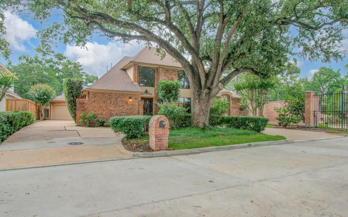 Photo of 2 Hickory Shadows Drive