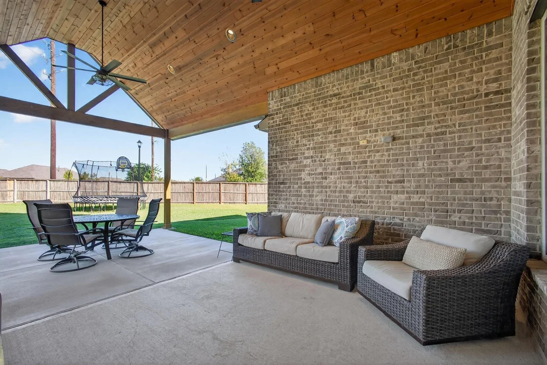 Photo of 2602 Walnut Crest Drive