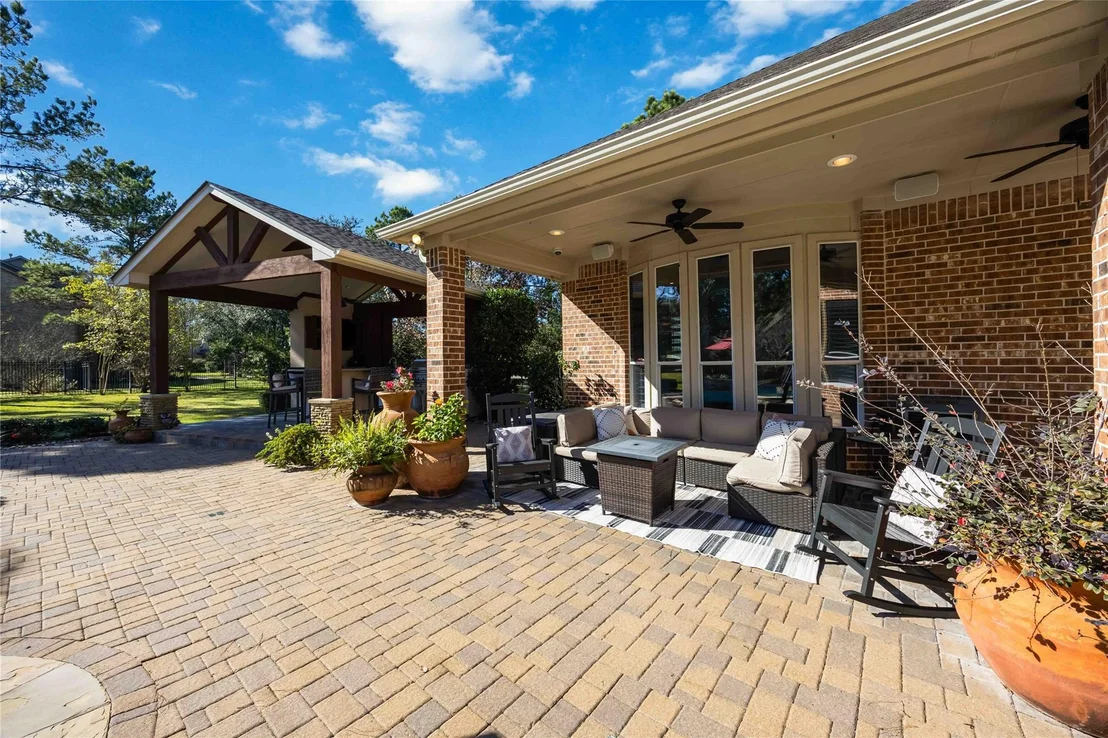 Photo of 27 Highclere Park Drive