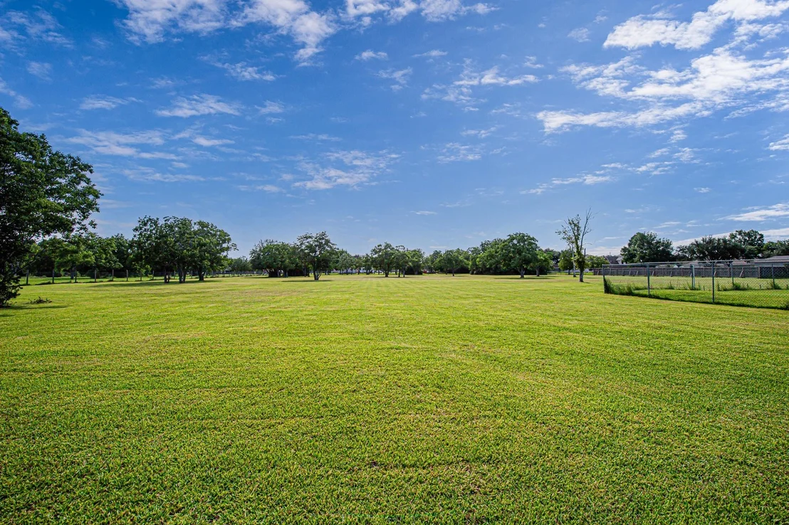 Photo of 2123 Lee Road
