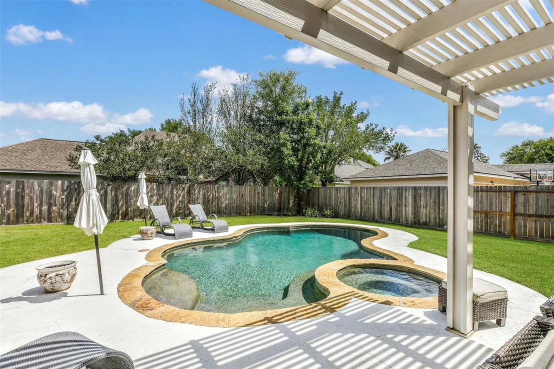 Photo of 2864 Everett Drive