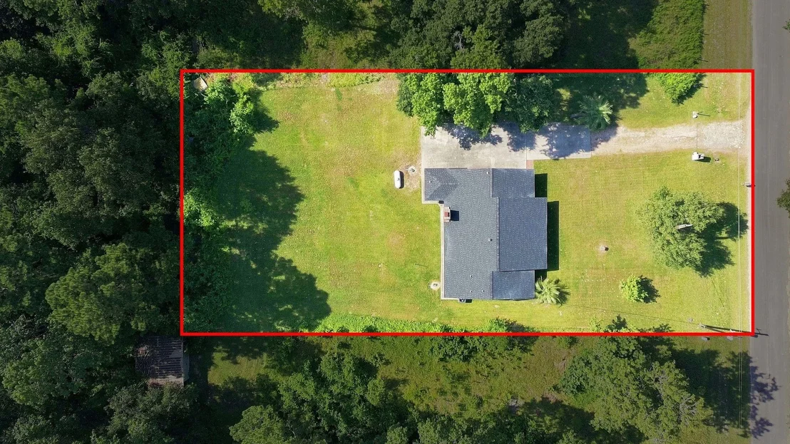 Photo of 18813 Woodridge Drive