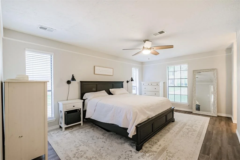 Photo of 16011 Southampton Drive