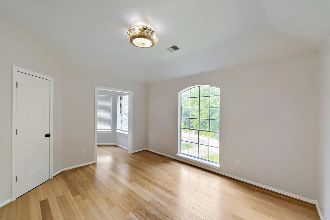 Photo of 20119 Forest Drive