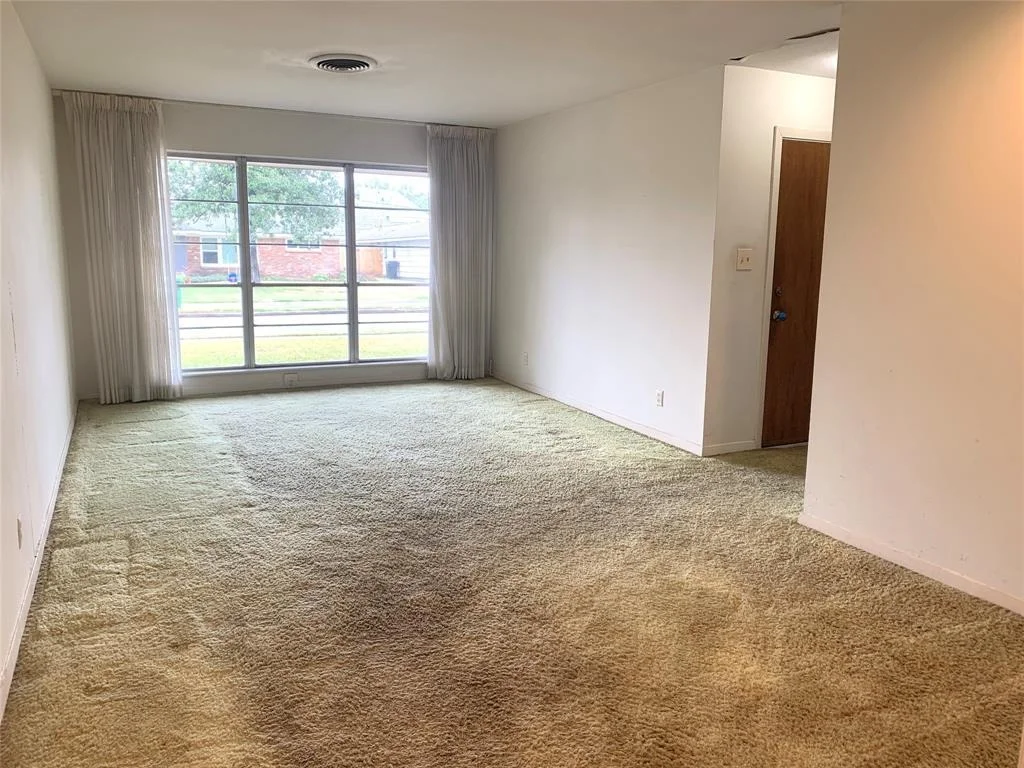 Photo of 4609 Redstart Street