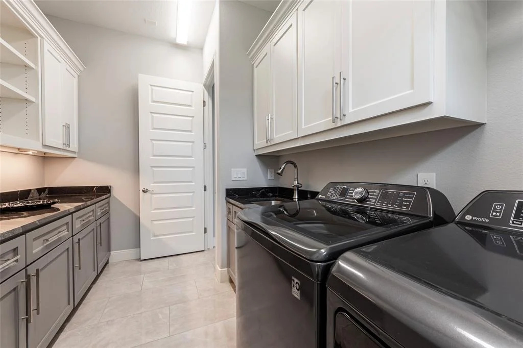 Photo of 5707 Windmill Lane