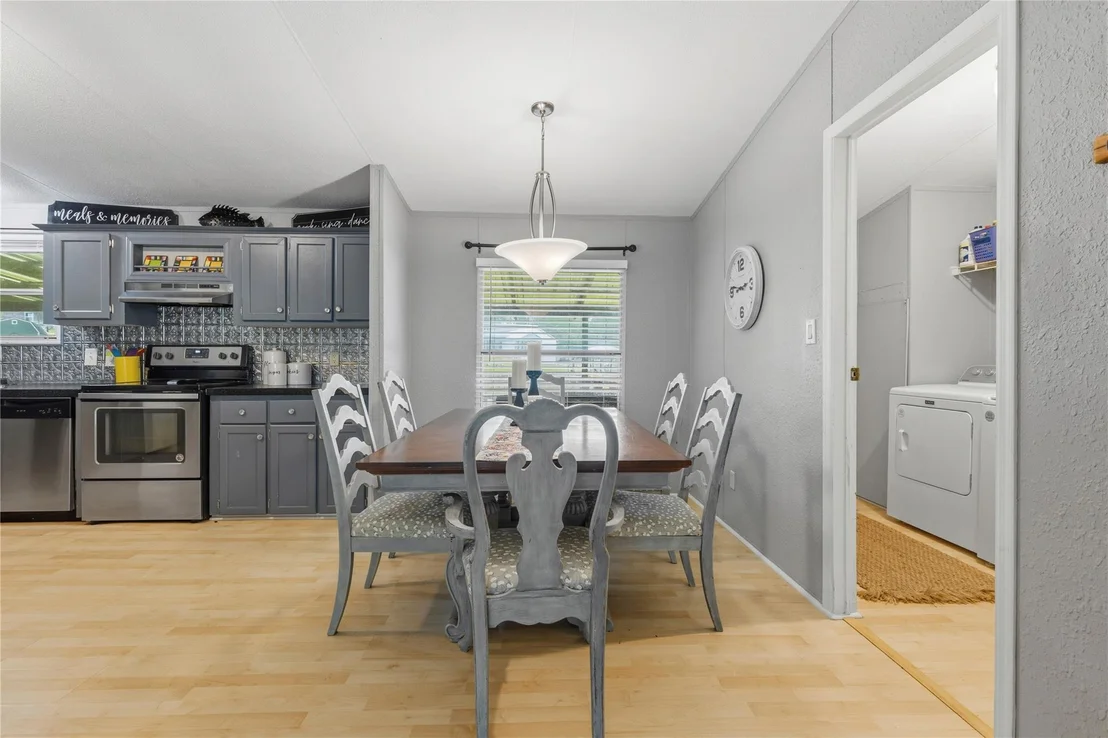 Photo of 460 Ridge Trail