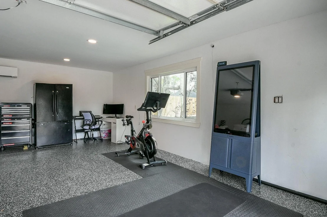 Photo of 11914 Riverview Drive