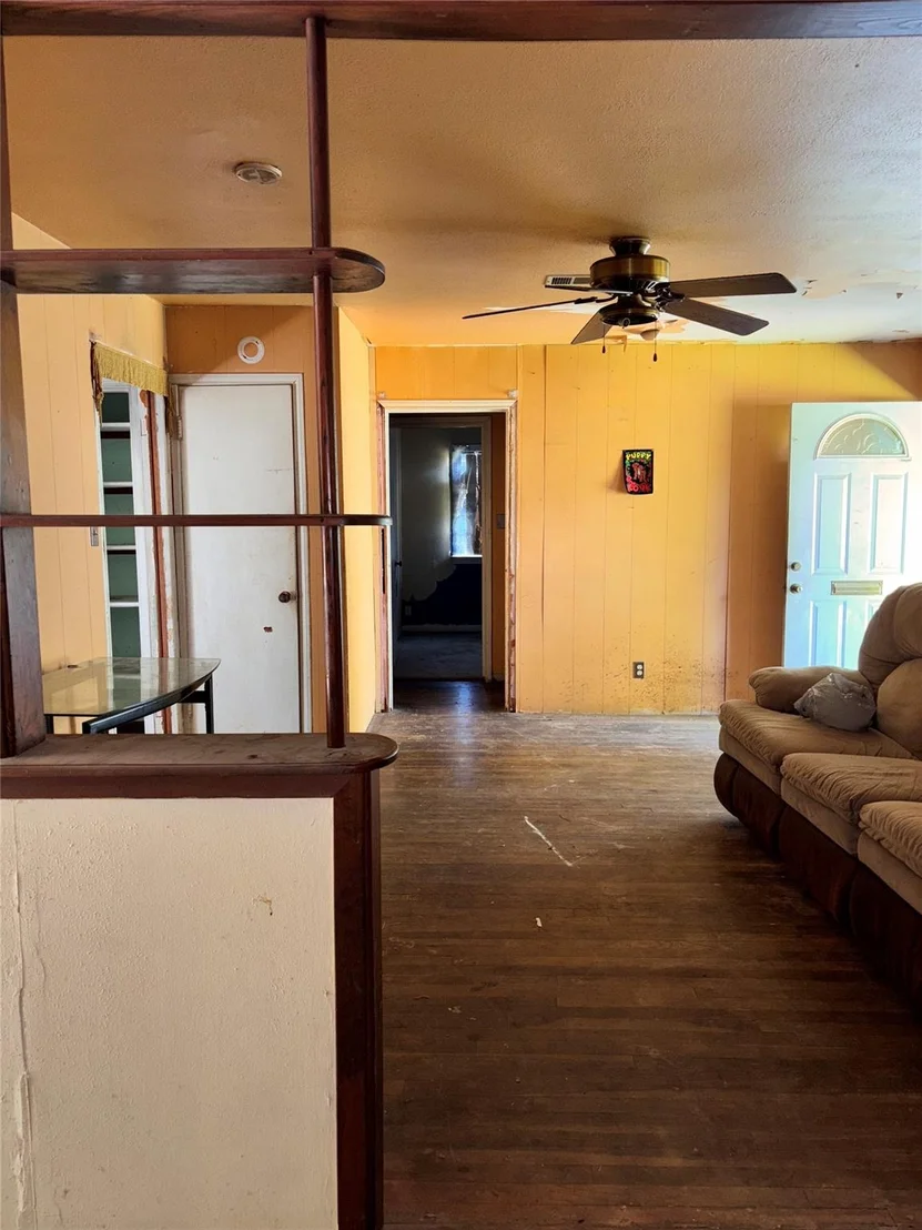 Photo of 715 Nell Street