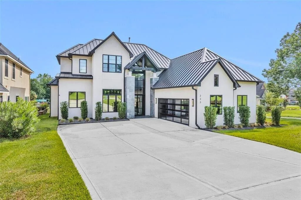 Photo of 233 Blue Heron Drive