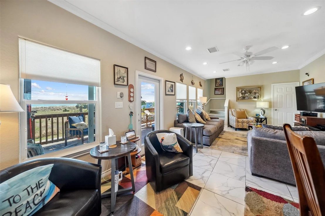 Photo of 521 Beachfront Drive