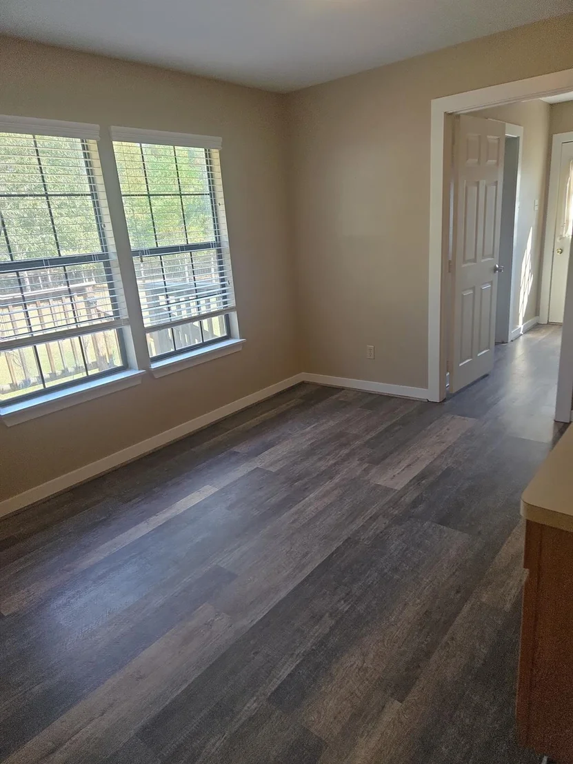 Photo of 20943 Forestview Drive