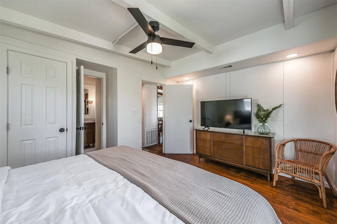 Photo of 801 Seashell Drive