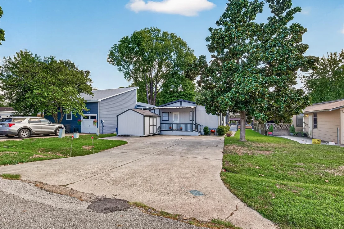 Photo of 14174 Shadow Bay Drive