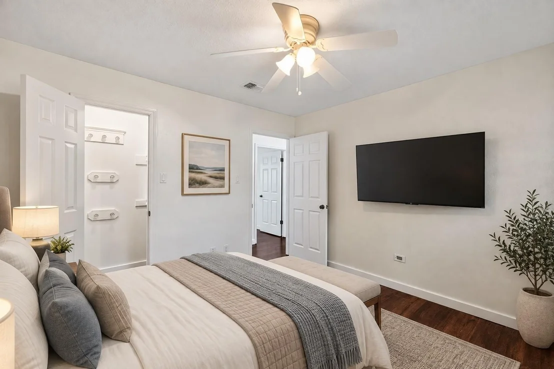 Photo of 18115 Longcliffe Drive