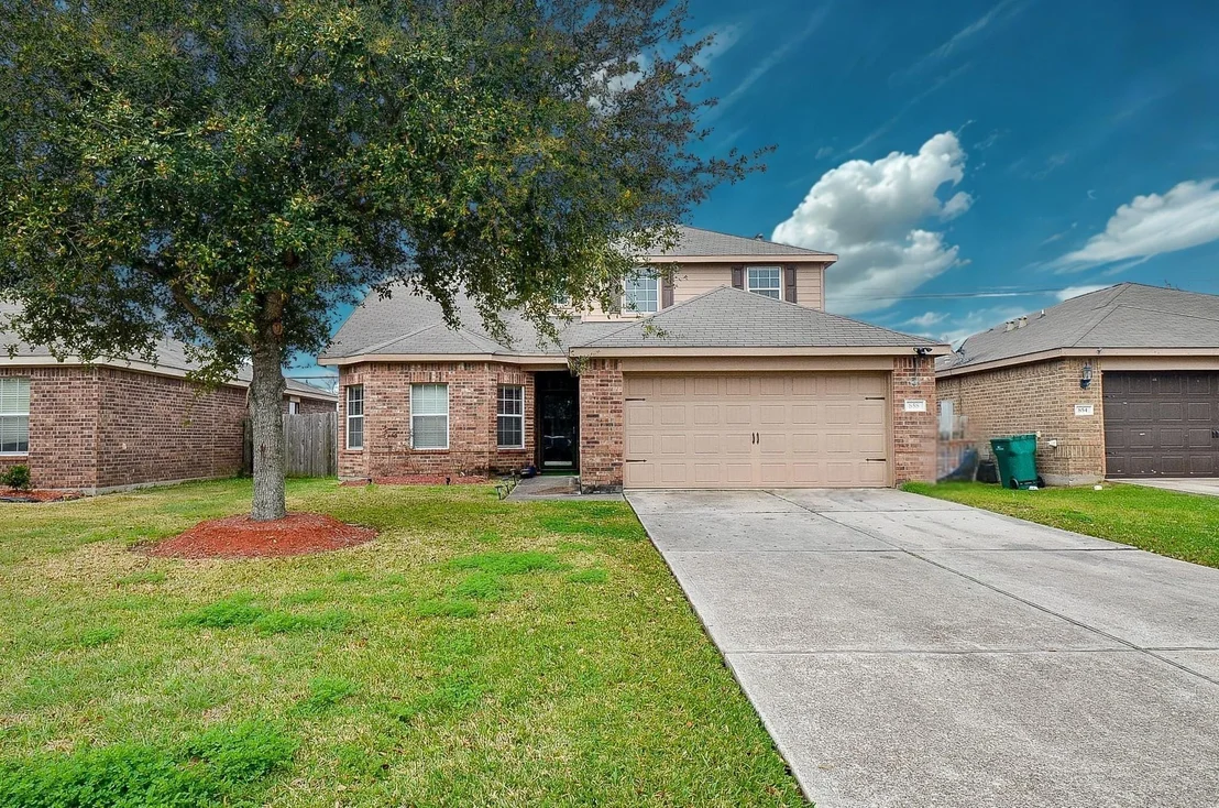 Photo of 858 Driftwood Lane