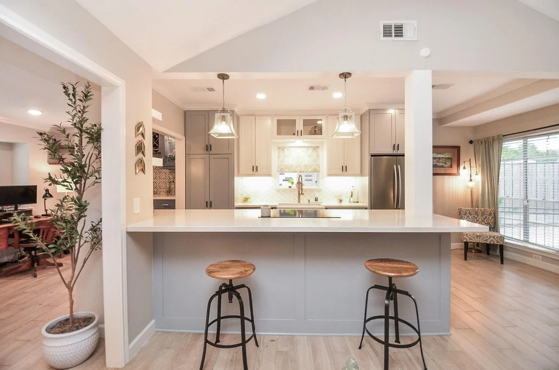 Photo of 9718 Springmont Drive