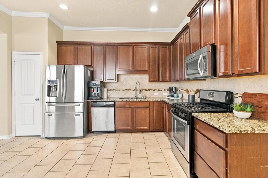 Photo of 8117 E Pine Creek Bend