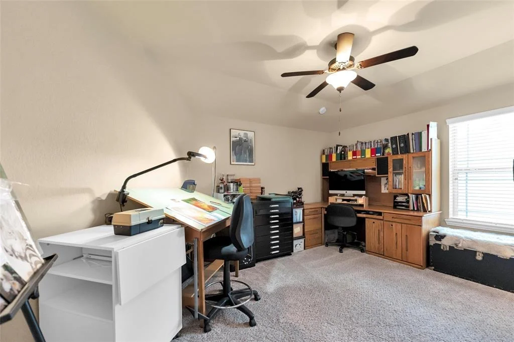Photo of 203 Gaillardia Court