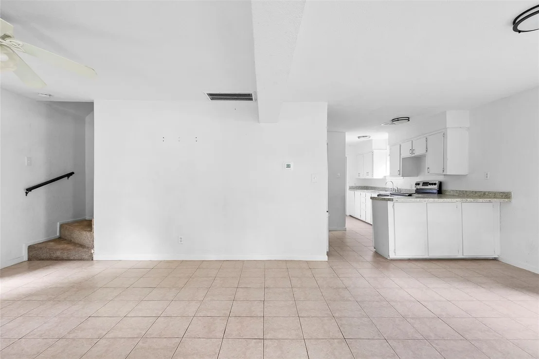 Photo of 6090 Skylane Drive