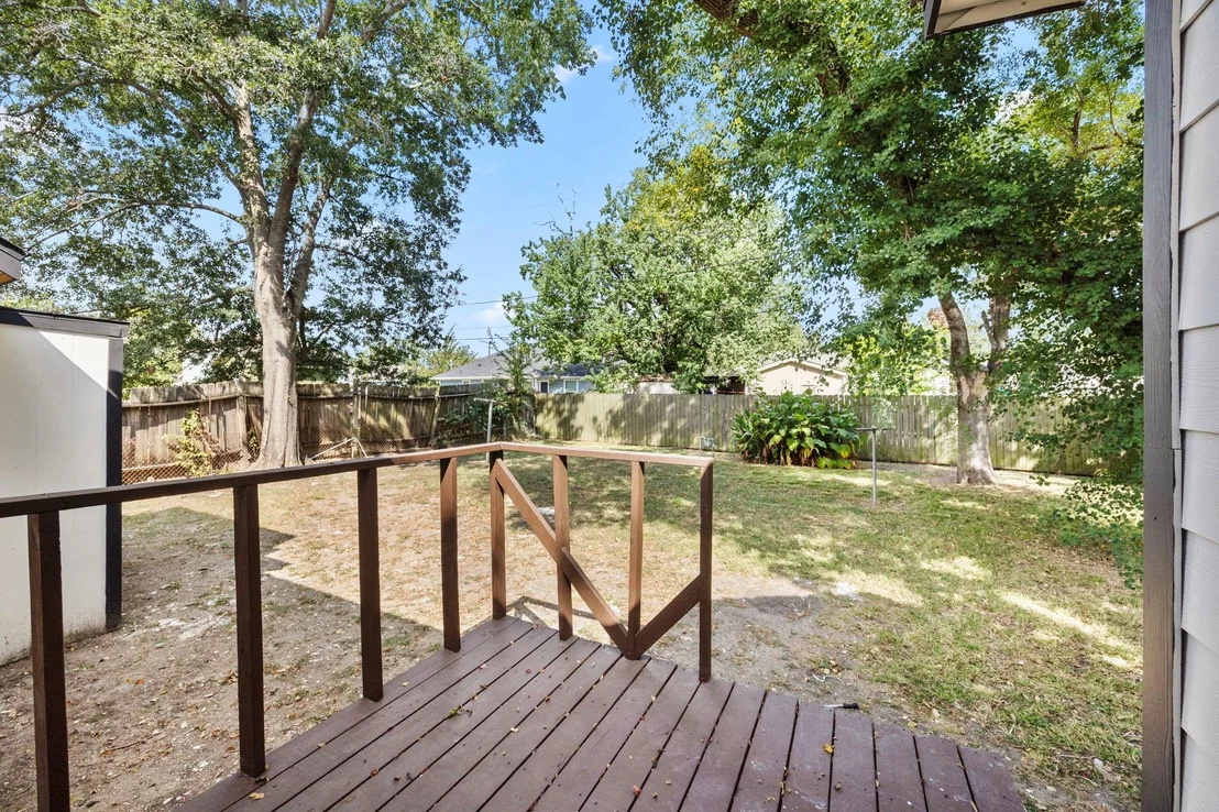 Photo of 905 Elm Avenue