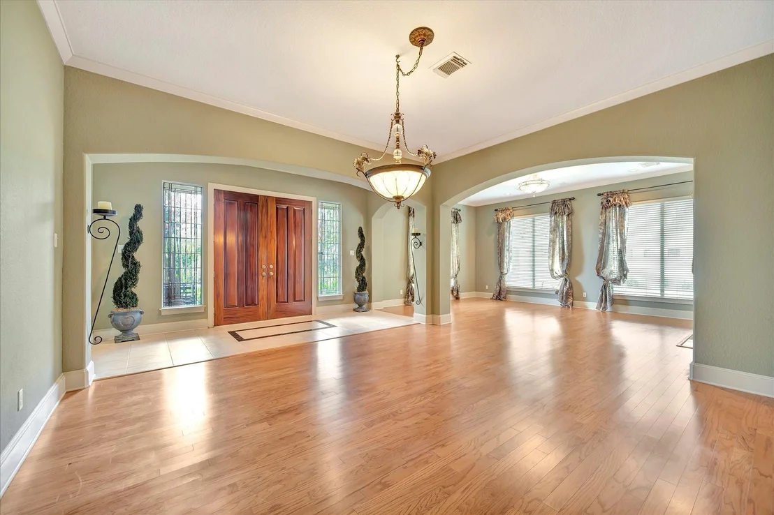 Photo of 604 Harborside Way