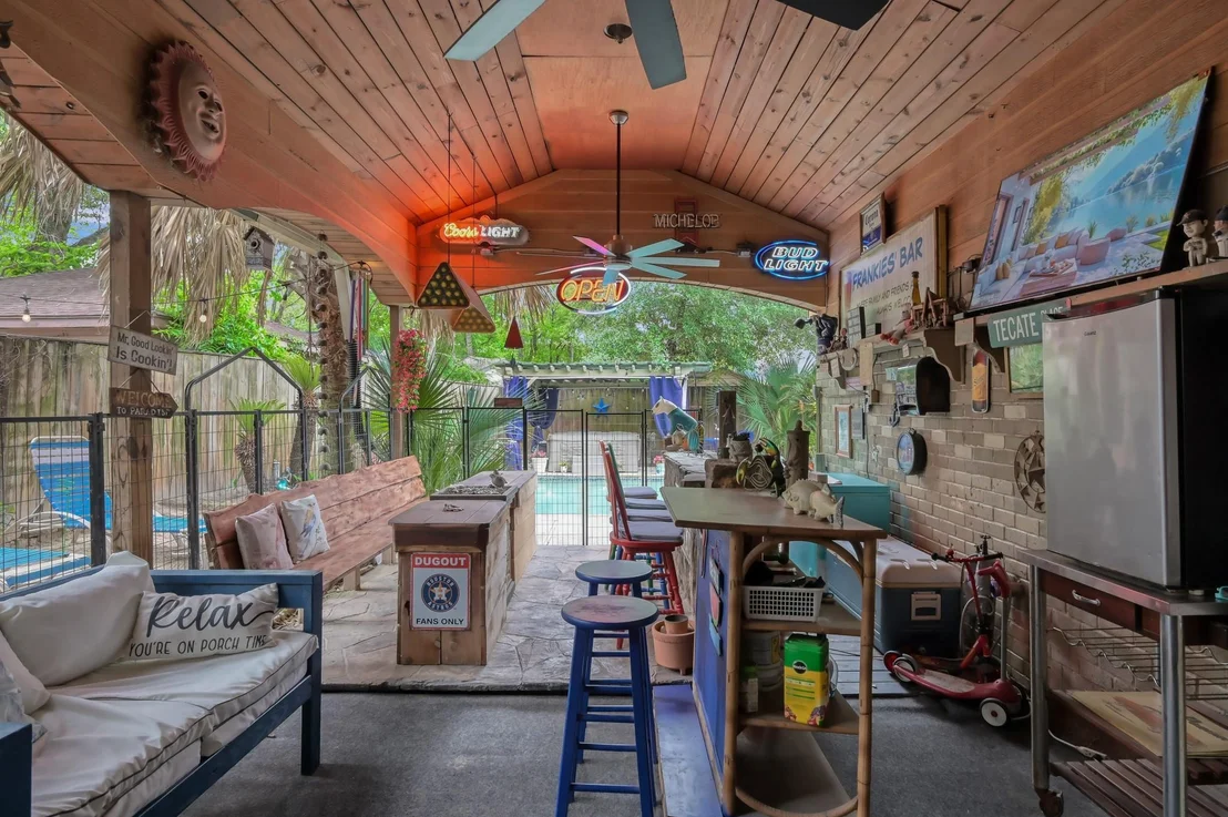 Photo of 22714 Canyon Lake Drive