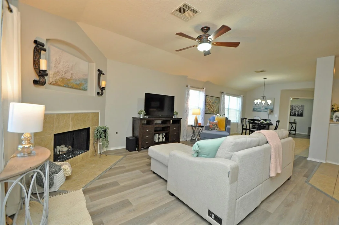 Photo of 5806 Spring Sunrise Drive