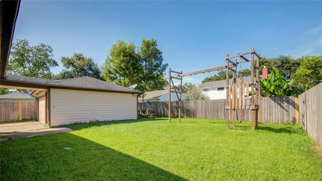 Photo of 919 Heathgate Drive