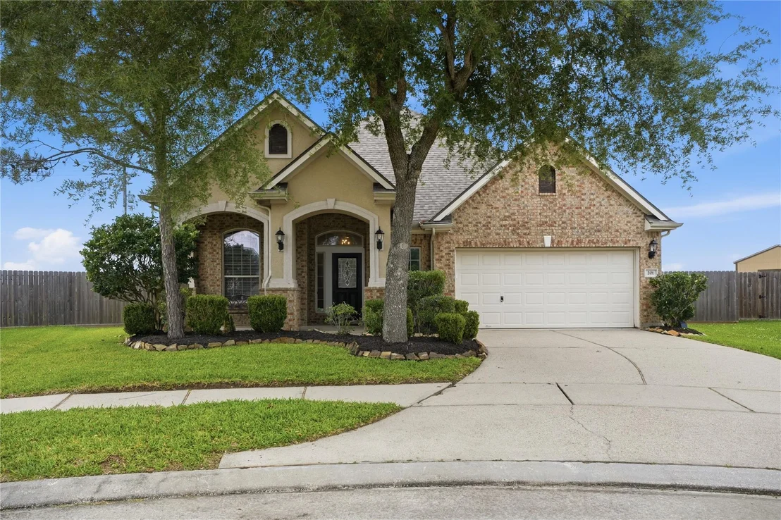 Photo of 201 Bailey Brook Lane