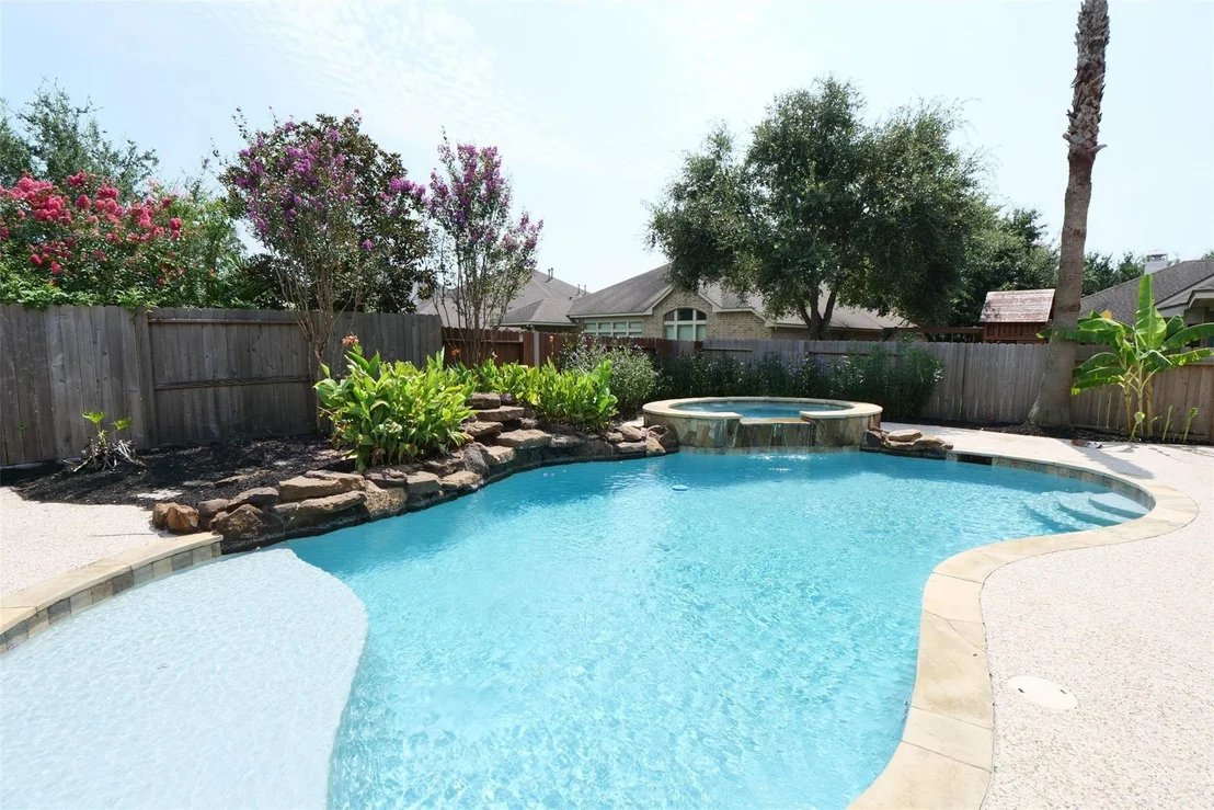 Photo of 4211 Middleoak Grove Lane