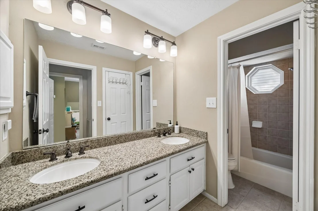 Photo of 5127 Shady Maple Drive