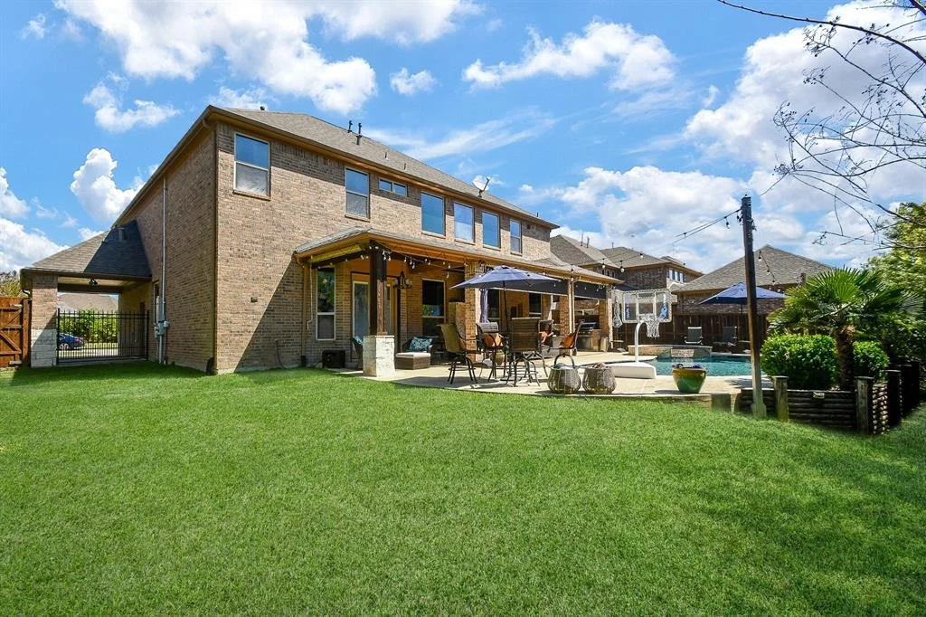 Photo of 7539 Langley Road