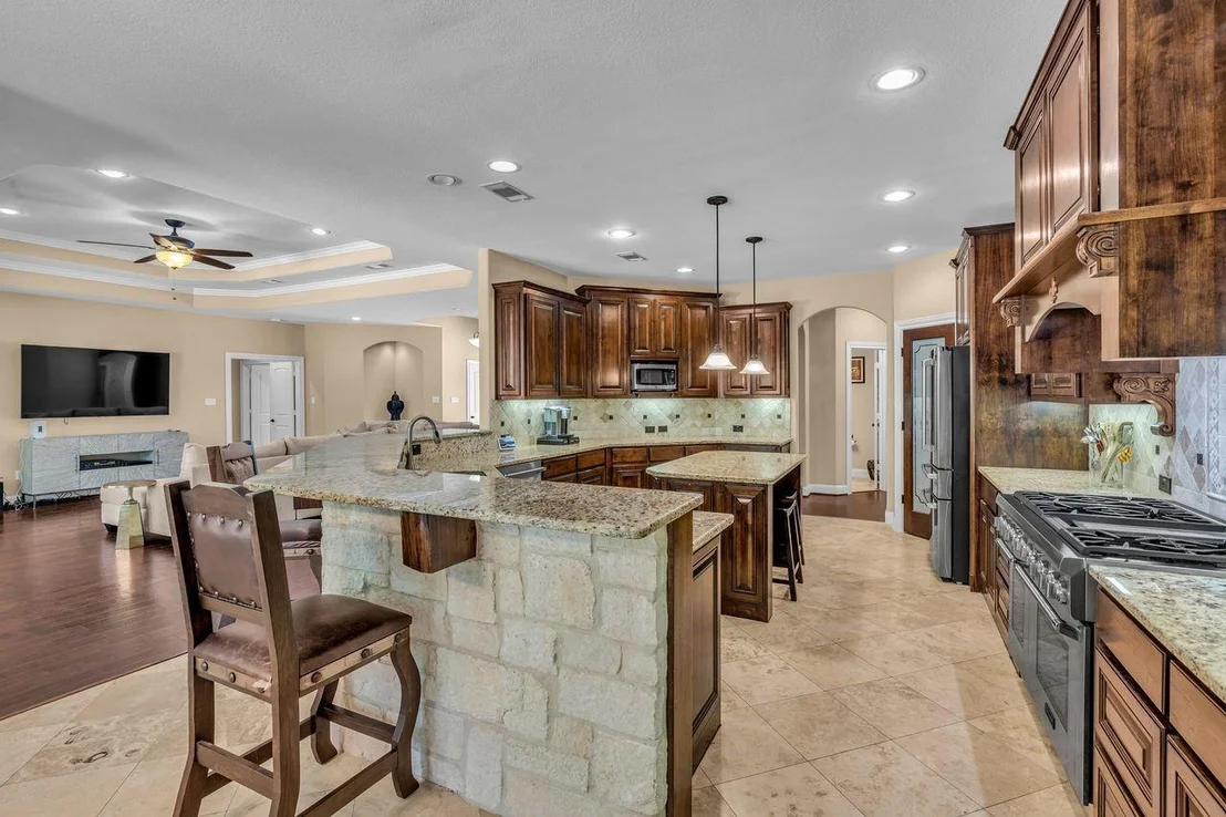 Photo of 16634 Savannah Drive