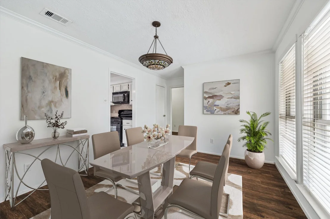 Photo of 607 Oak Harbor Drive