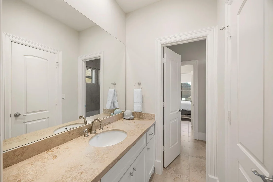Photo of 1211 Chamboard Lane