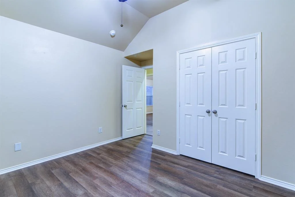 Photo of 421 Laddingford Lane