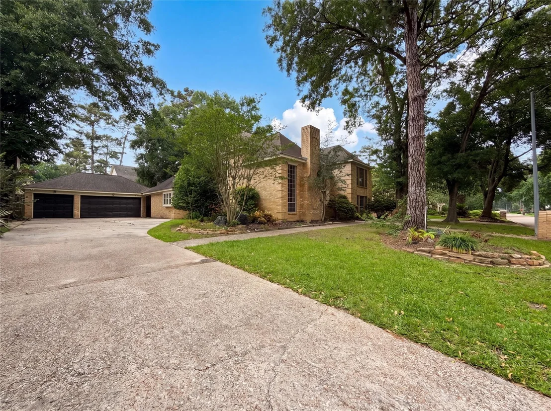Photo of 6902 Fawncliff Drive