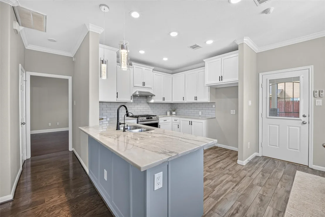 Photo of 2115 Weathersfield Trace Circle