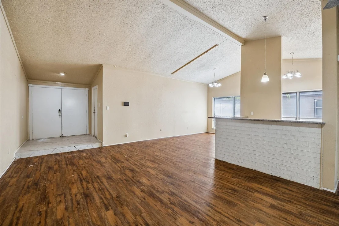 Photo of 23423 Canyon Lake Drive