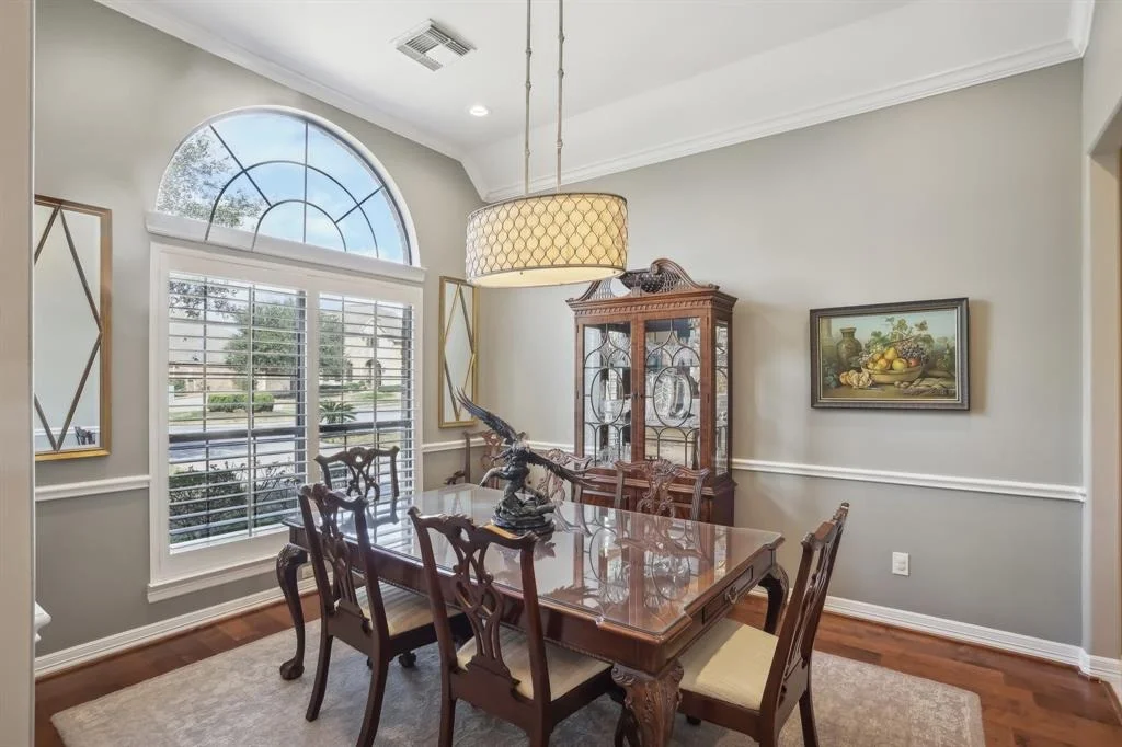 Photo of 105 E Silverwood Ranch Estate